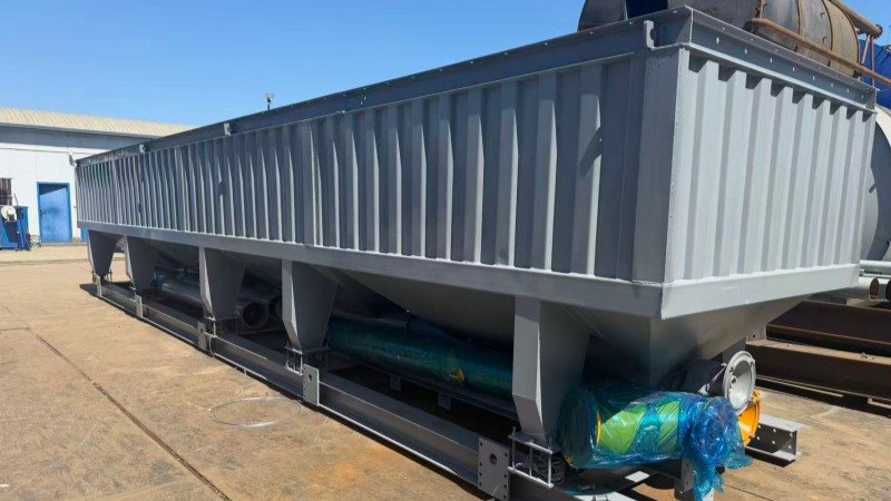 Heavy Duty Grey Aggregate Batcher For Concrete Plant